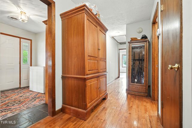 3118 Ervintown Road, Castlewood, VA 24224