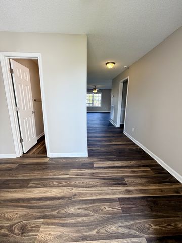 1276 Archwood Dr, Clarksville, TN 37042