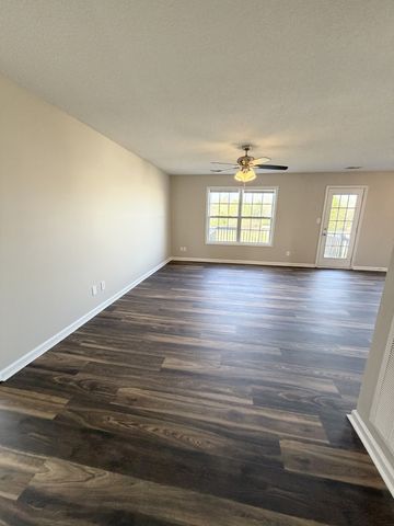 1276 Archwood Dr, Clarksville, TN 37042