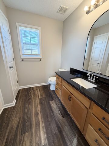 1276 Archwood Dr, Clarksville, TN 37042