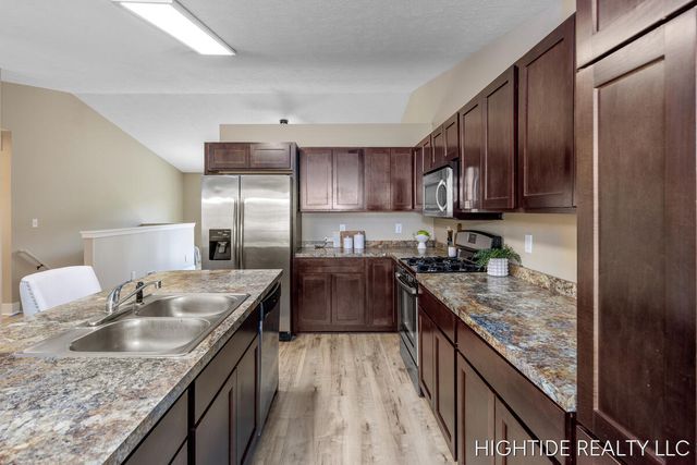 644 Wren Court, Middleville, MI 49333