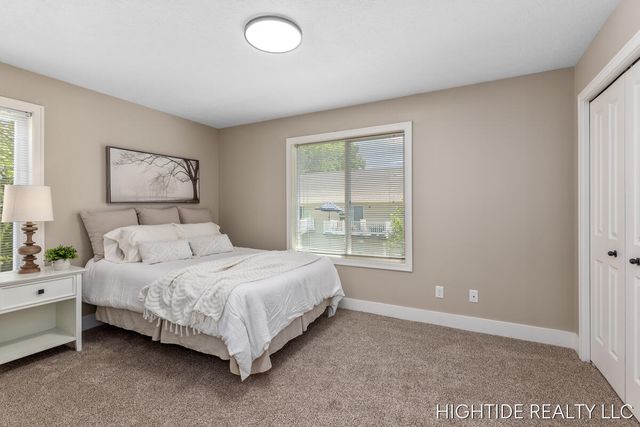 644 Wren Court, Middleville, MI 49333