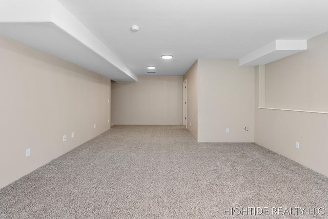 644 Wren Court, Middleville, MI 49333