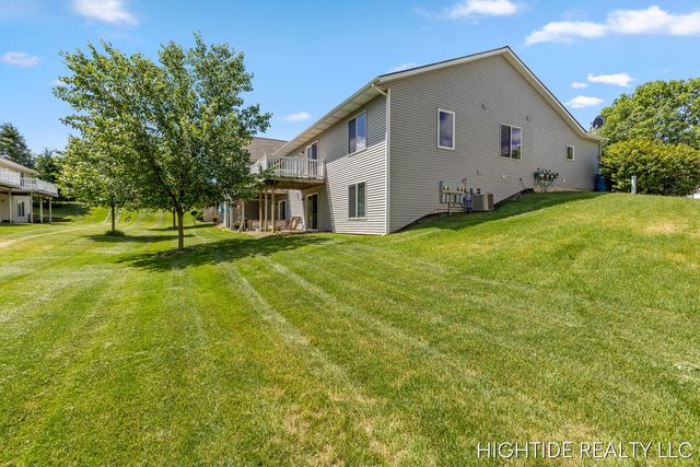 644 Wren Court, Middleville, MI 49333