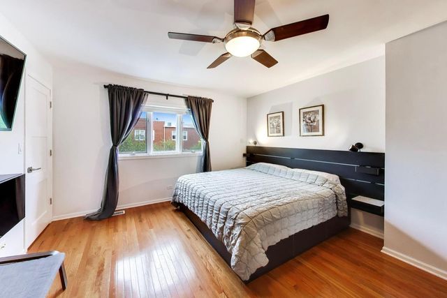 2810 N WOLCOTT Avenue 2810, Chicago, IL 60657