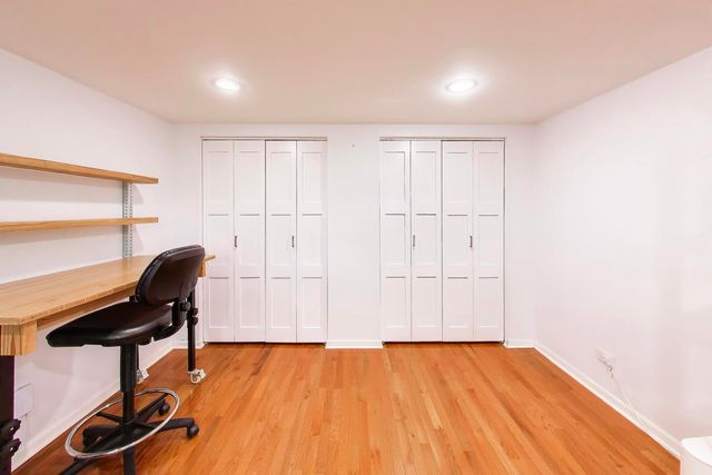 2810 N WOLCOTT Avenue 2810, Chicago, IL 60657