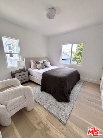 6018 S Harcourt Avenue, Los Angeles, CA 90043