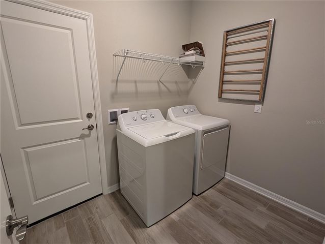 8545 CACHE DRIVE, Sarasota, FL 34240