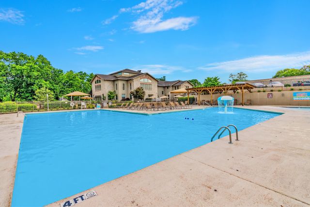 186 Bunker Ridge Drive 6, Branson, MO 65616