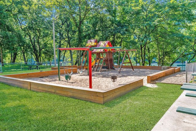 186 Bunker Ridge Drive 6, Branson, MO 65616