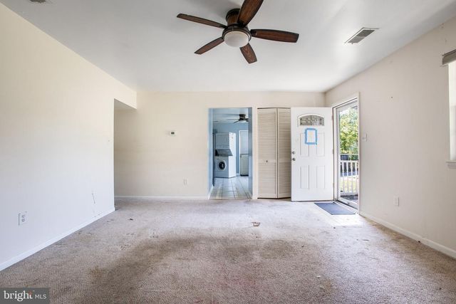 1073 KINGS RD, Pasadena, MD 21122