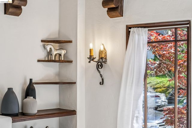 21 Portsmouth Road, Piedmont, CA 94610