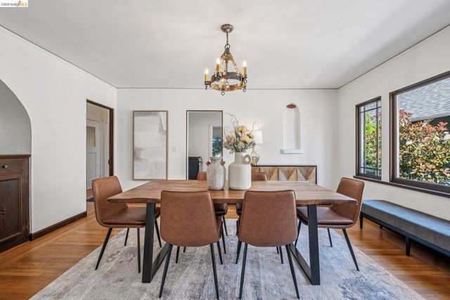 21 Portsmouth Road, Piedmont, CA 94610