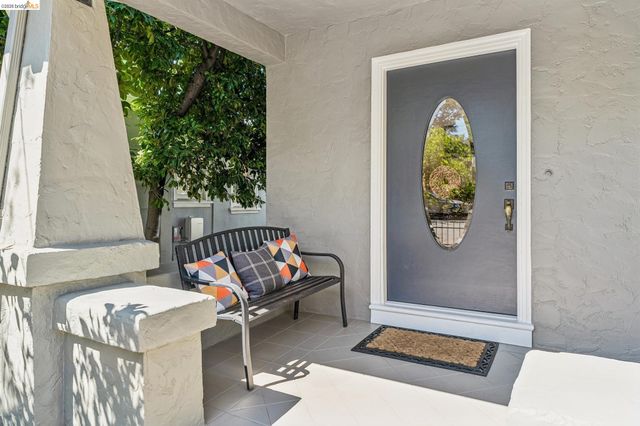 21 Portsmouth Road, Piedmont, CA 94610