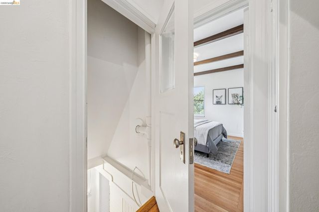 21 Portsmouth Road, Piedmont, CA 94610