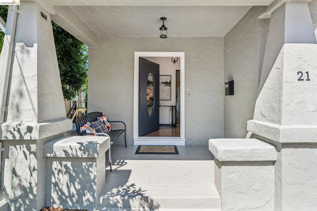 21 Portsmouth Road, Piedmont, CA 94610