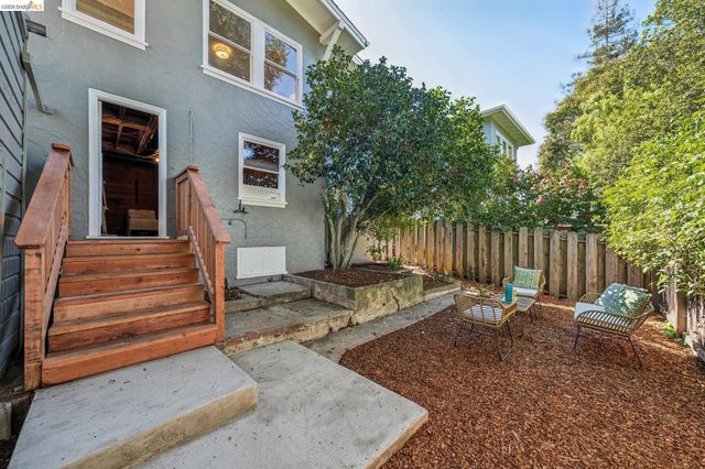 21 Portsmouth Road, Piedmont, CA 94610