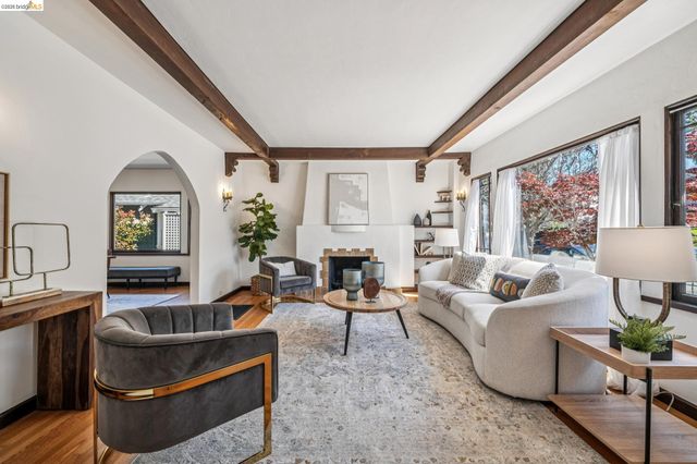 21 Portsmouth Road, Piedmont, CA 94610