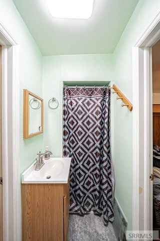 2204 Logan Drive, Idaho Falls, ID 83401
