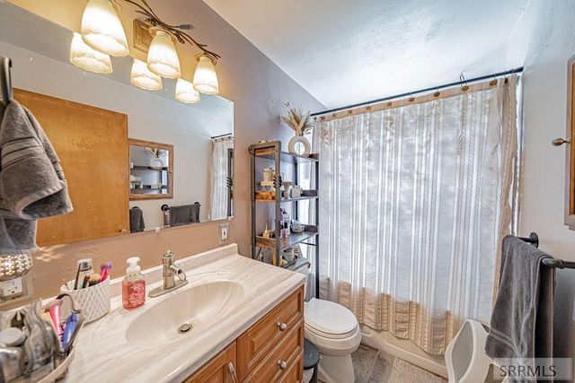 2204 Logan Drive, Idaho Falls, ID 83401