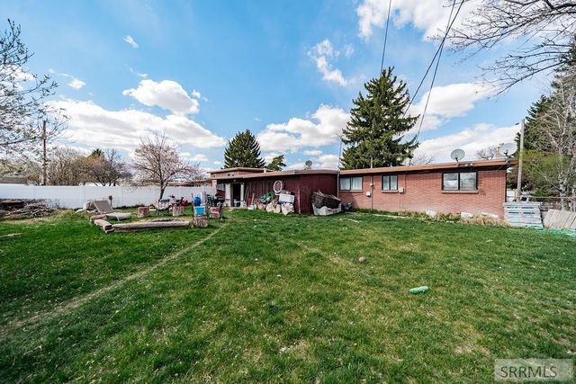 2204 Logan Drive, Idaho Falls, ID 83401