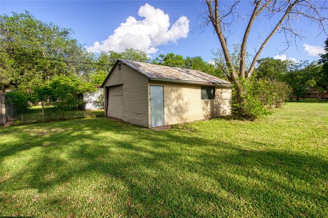 1618 Bernie Avenue, Rosenberg, TX 77471