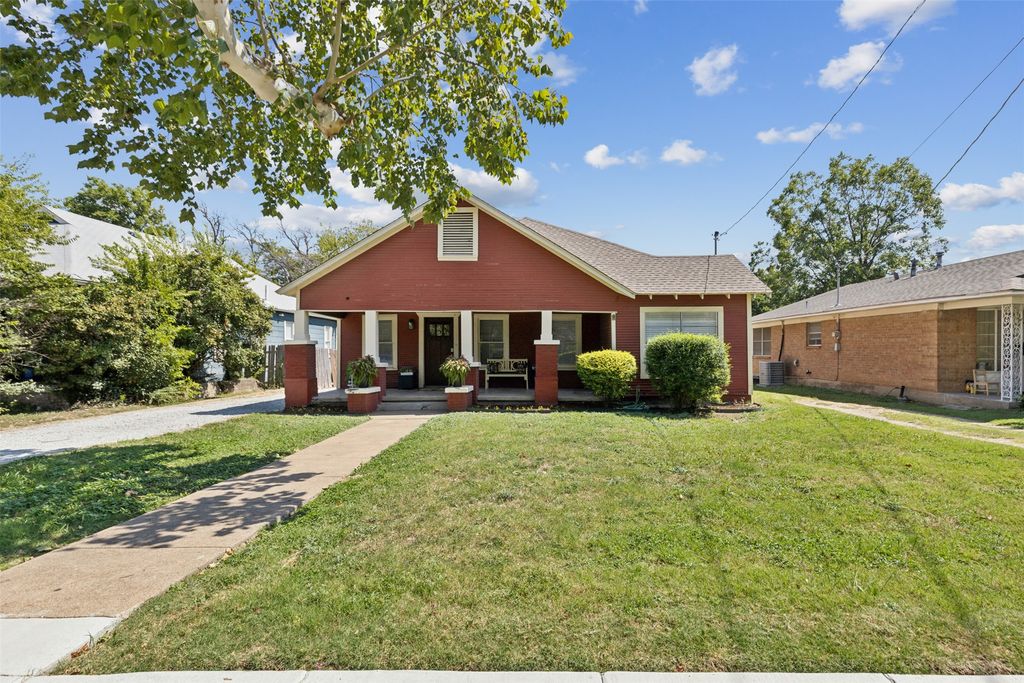 2511 Lipscomb Street, Fort Worth, TX 76110