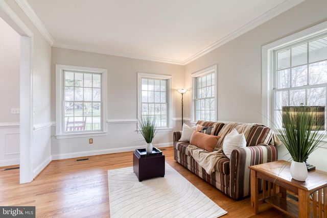 10925 FALLS RD, Lutherville Timonium, MD 21093