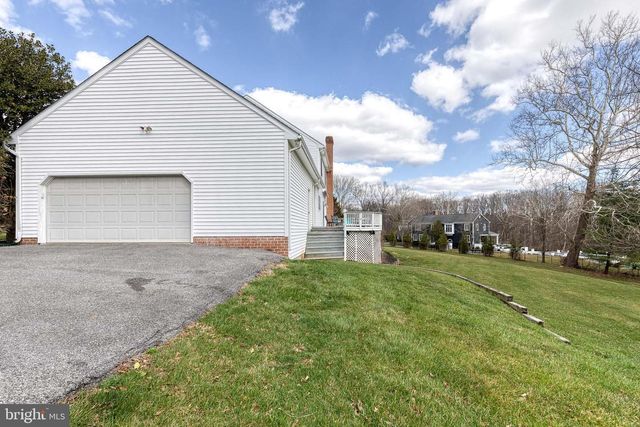 10925 FALLS RD, Lutherville Timonium, MD 21093