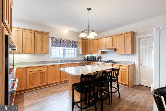 10925 FALLS RD, Lutherville Timonium, MD 21093