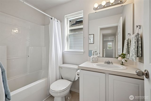24610 232nd Place SE, Maple Valley, WA 98038
