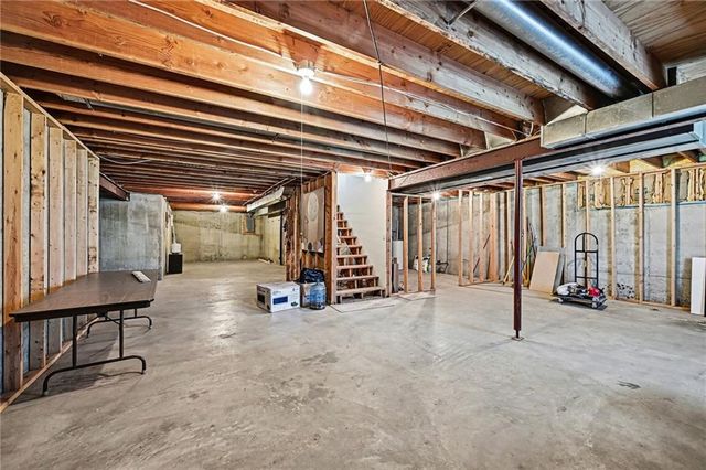 3317 N 110th Street, Kansas City, KS 66109