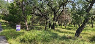 21411 Cardinal Ave, Lago Vista, TX 78645