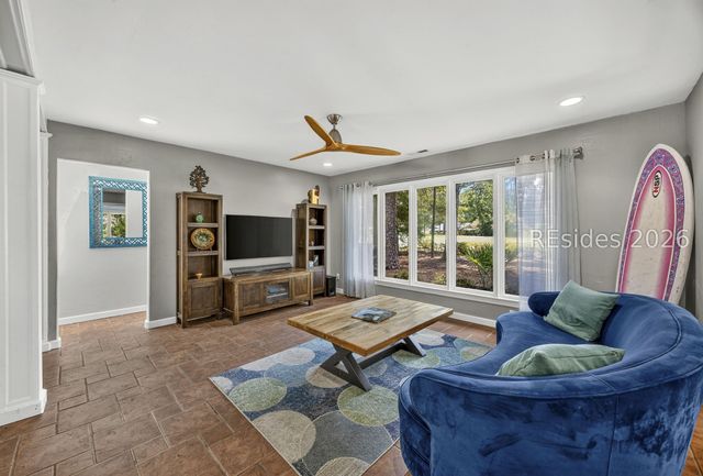 14 Field Sparrow Rd, Hilton Head Island, SC 29926