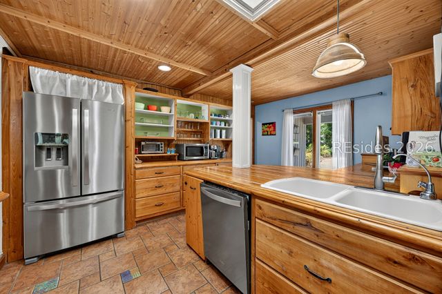 14 Field Sparrow Rd, Hilton Head Island, SC 29926