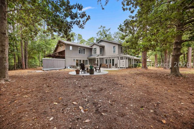 14 Field Sparrow Rd, Hilton Head Island, SC 29926