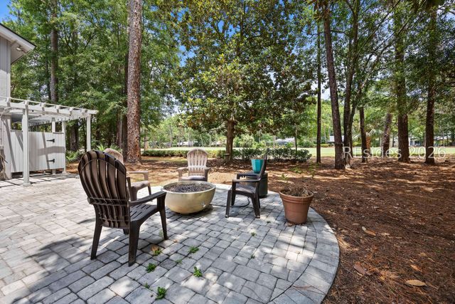 14 Field Sparrow Rd, Hilton Head Island, SC 29926