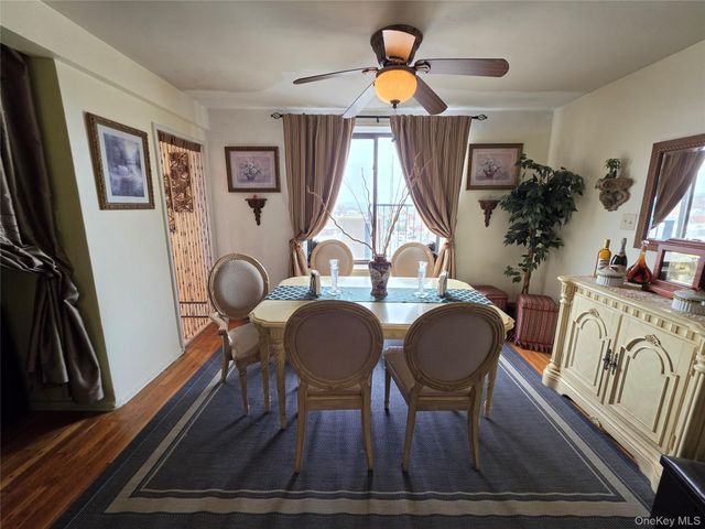 129 Beach 118th Street 5A, Rockaway Park, NY 11694