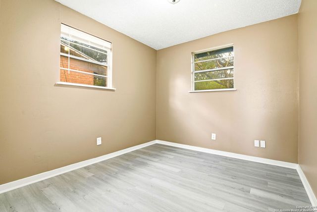 1827 highland, San Antonio, TX 78210