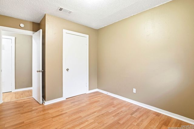 1827 highland, San Antonio, TX 78210