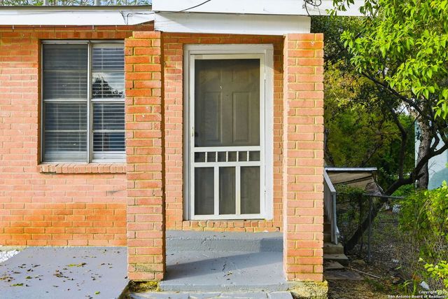 1827 highland, San Antonio, TX 78210