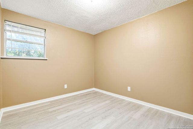 1827 highland, San Antonio, TX 78210