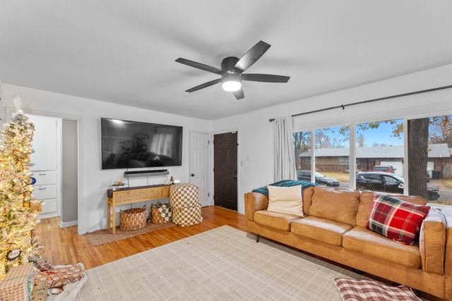 3502 W 15th St N, Wichita, KS 67203