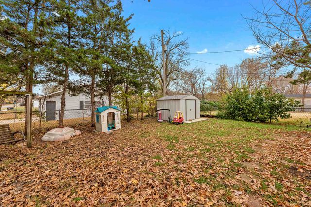 3502 W 15th St N, Wichita, KS 67203