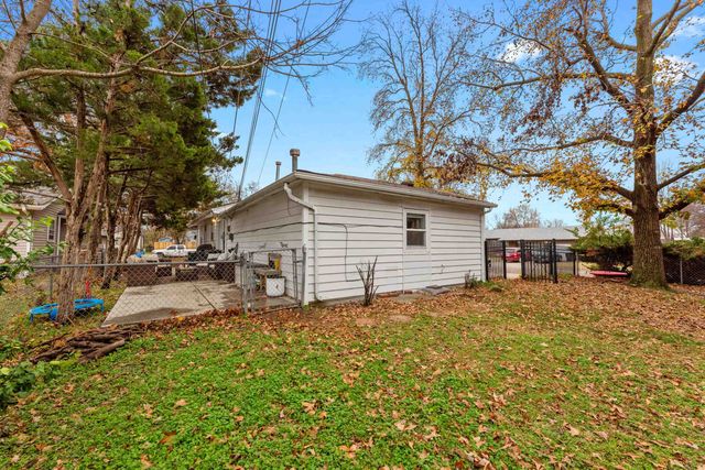 3502 W 15th St N, Wichita, KS 67203