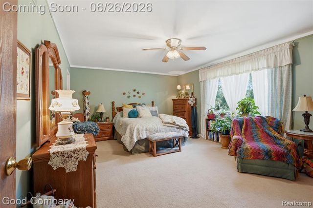 38630 Meeting House Lane, Livonia, MI 48154