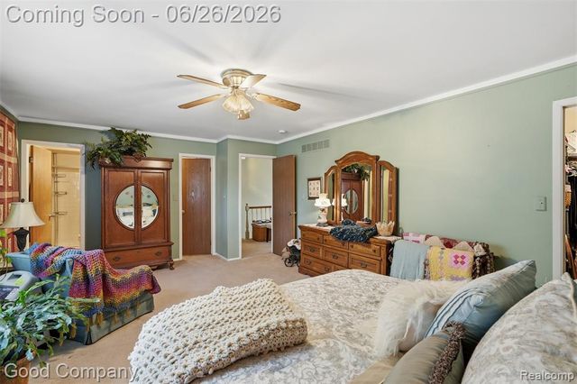 38630 Meeting House Lane, Livonia, MI 48154