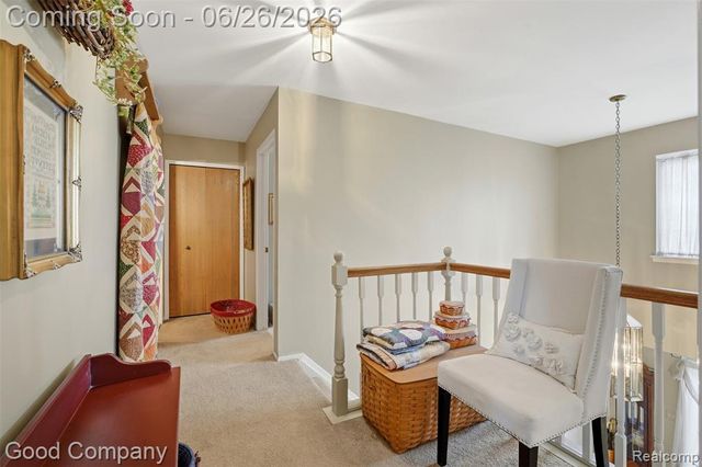 38630 Meeting House Lane, Livonia, MI 48154