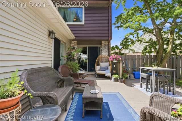 38630 Meeting House Lane, Livonia, MI 48154
