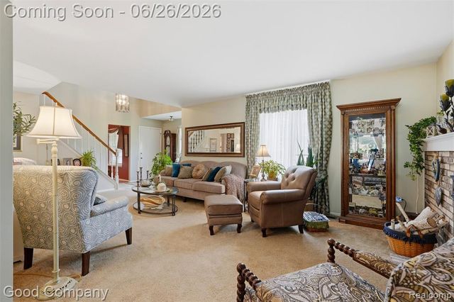 38630 Meeting House Lane, Livonia, MI 48154